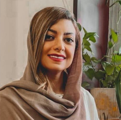 نیوشا فرح آبادی